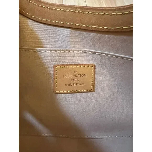 👛  AUTHENTIC LOUIS VUITTON ROXBURY DRIVE YELLOW VERNIS HANDBAG - Picture 10 of 16